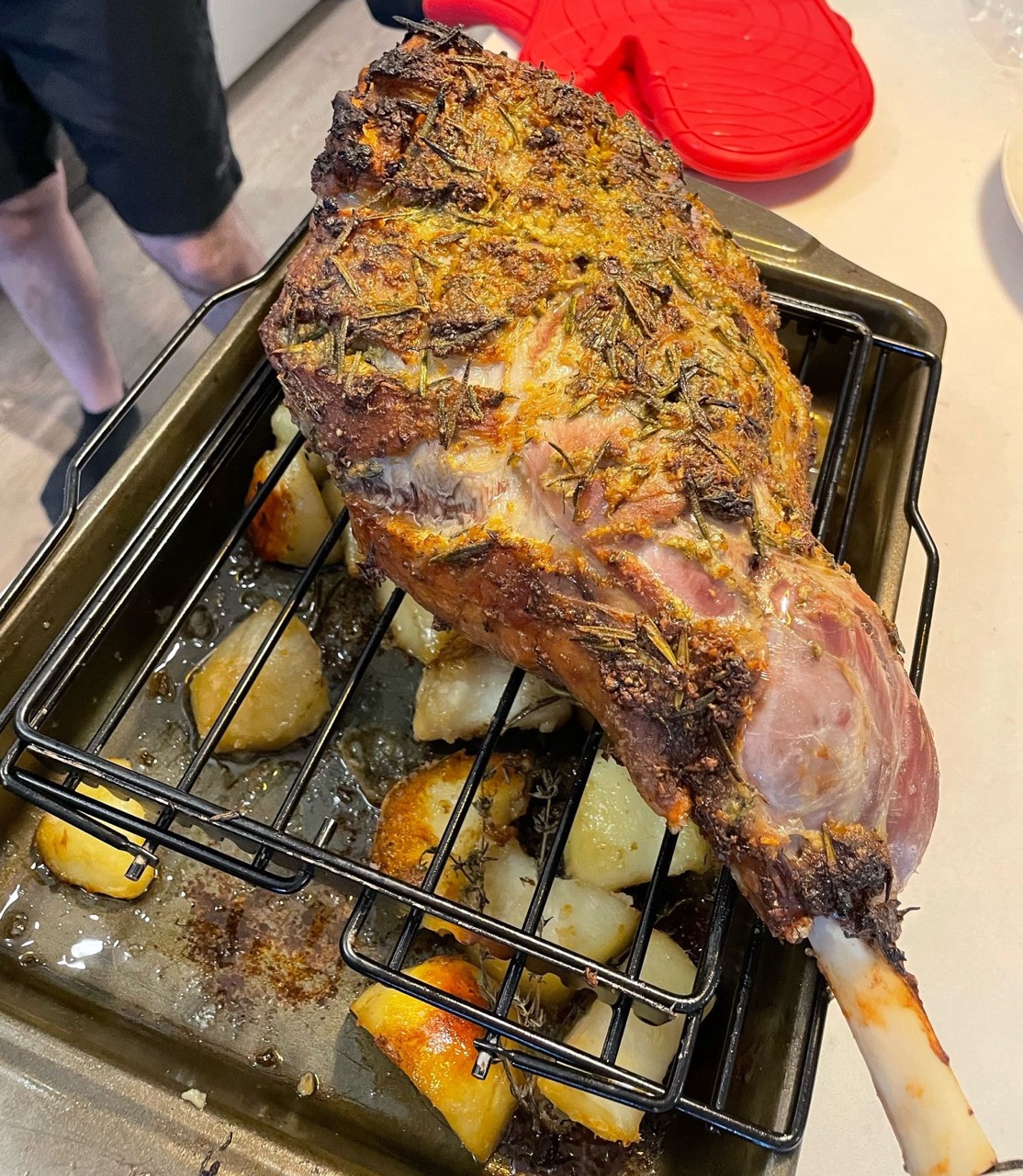 Roast leg of lamb